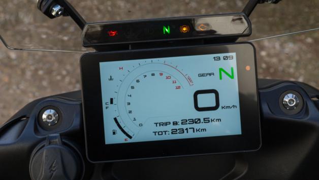 Benelli TRK 702: Ετοιμοπαράδοτο και με δώρο τριβάλιτσο αξίας 1.000 ευρώ 